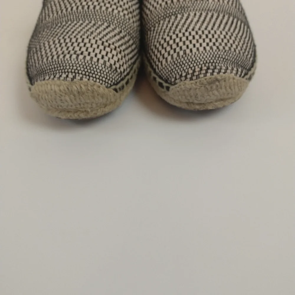 Lafayette 148 Woven Espadrilles